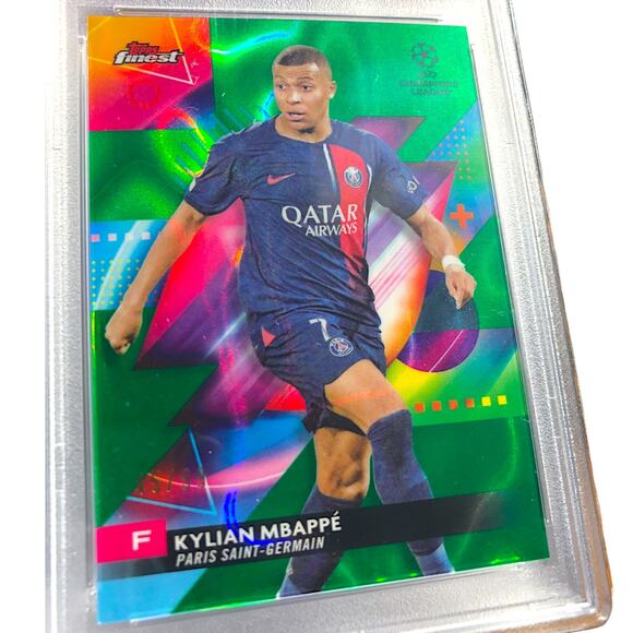 2023 Topps Finest UCC Green Lava Refractor #49 Kylian Mbappe PSG /99 PSA 9 Pop 7 - Picture 3 of 6